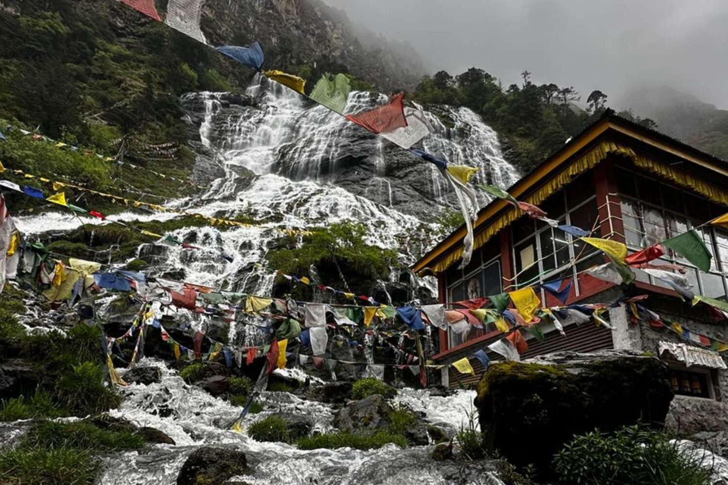 Chumi Gyatse Waterfalls
