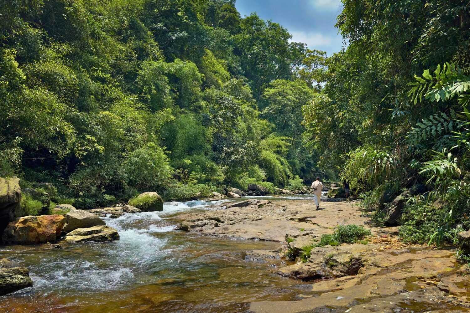 River Trek in Pynursla