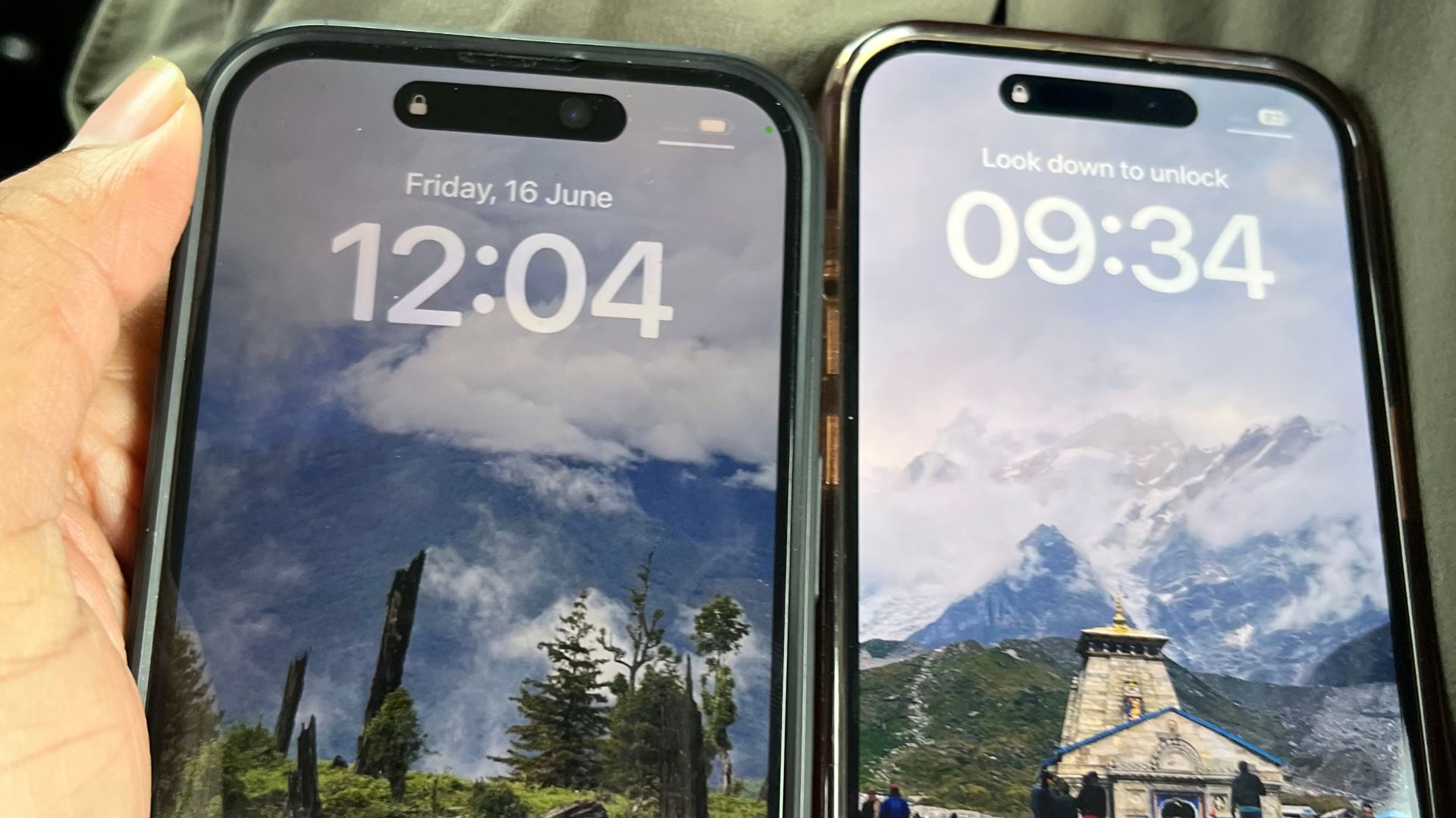 China time showing on phones near the border