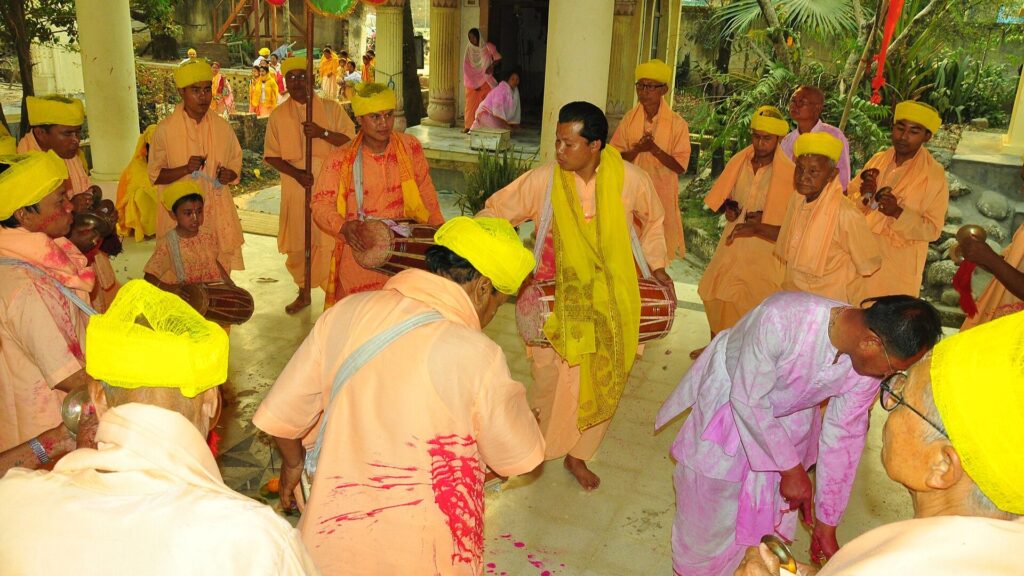 Manipuri Yaoshang celebration with drummers